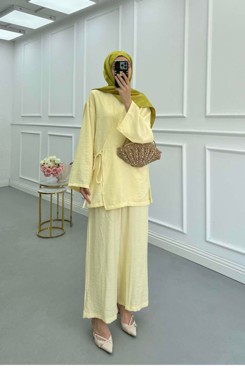 Sare Fashion Tied Kimono Strawberry Suit Yellow