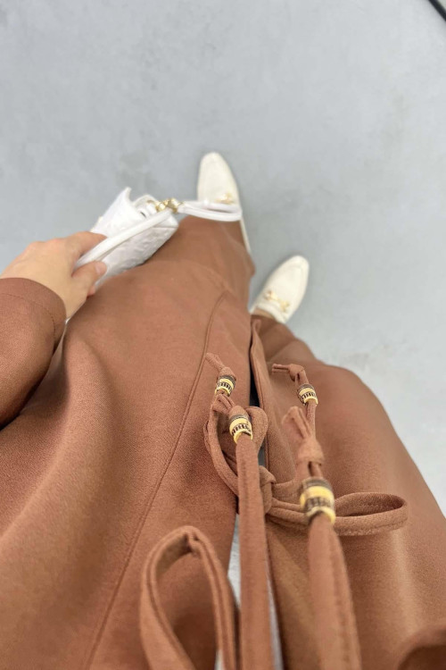 Tied Set Coffee
