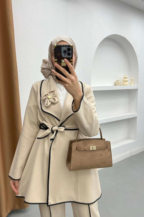 Piping Detailed Tied Jacket Set Cream