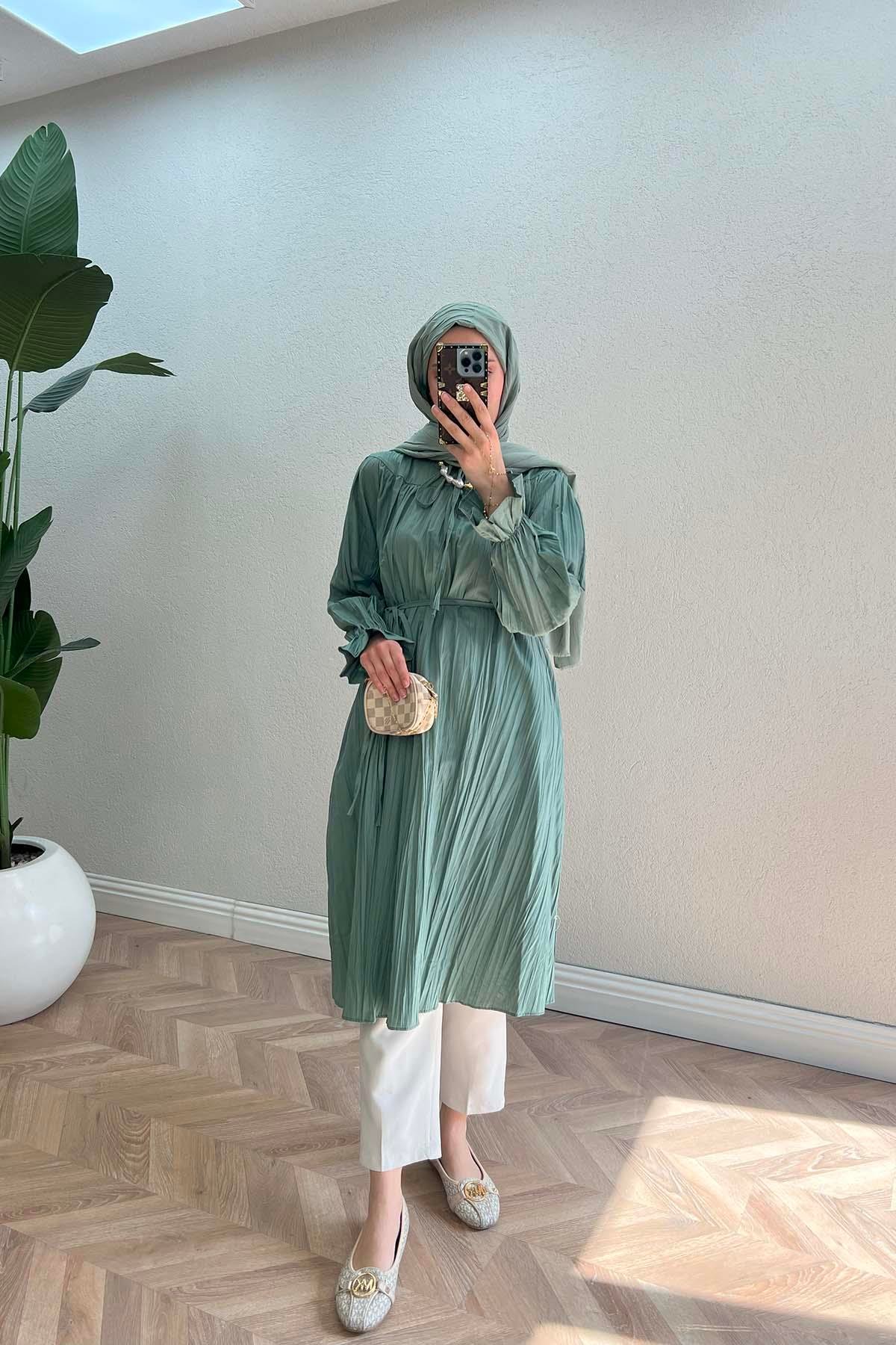 Sare Fashion Neck and Sleeve Ruffle Pleated Detail Tunic Green