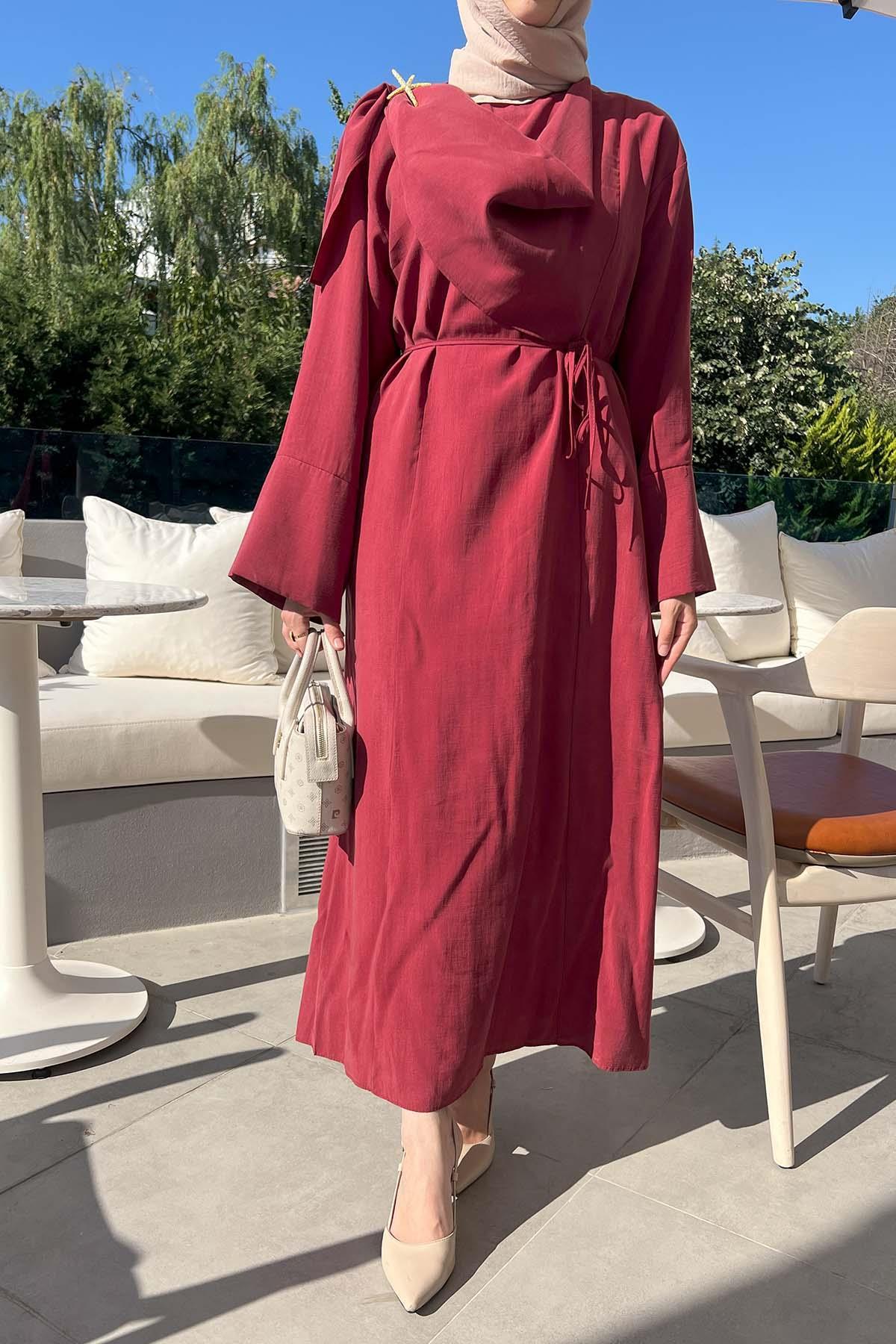 Sare Fashion Brooch Detailed Belted Dress Burgundy
