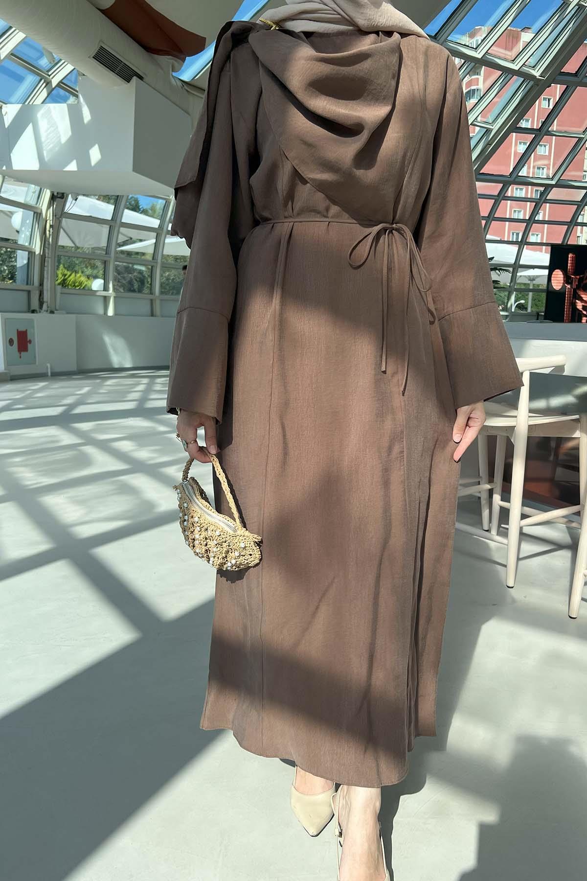 Sare Fashion Brooch Detailed Belted Dress Brown