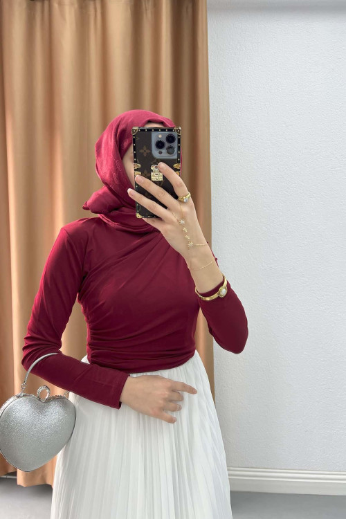 Blouse with Gathered Detail Burgundy