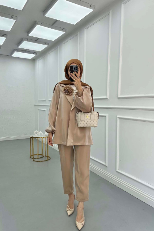 Sare Fashion Flower Brooch Jacquard Trouser Suit Beige