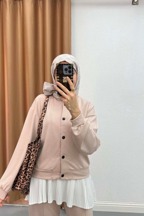 Oysh Suit Beige with Snap Jacket
