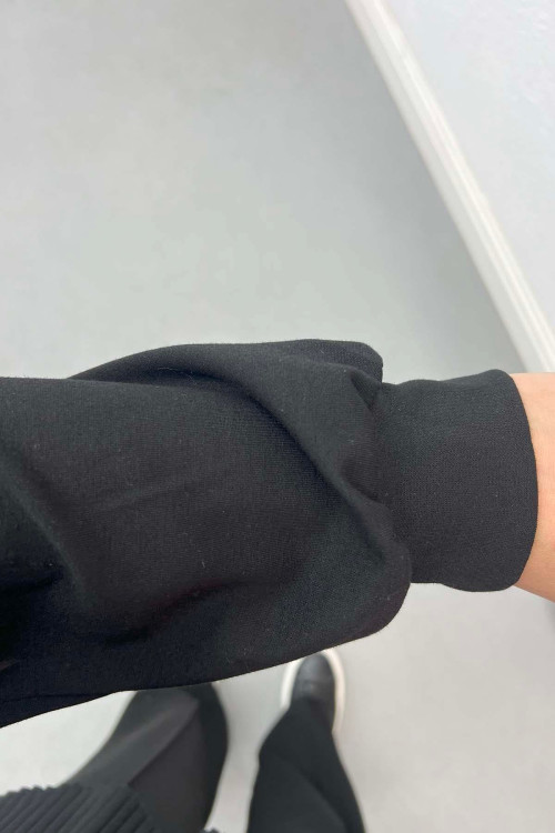 Oysh Suit with Snap Jacket Black