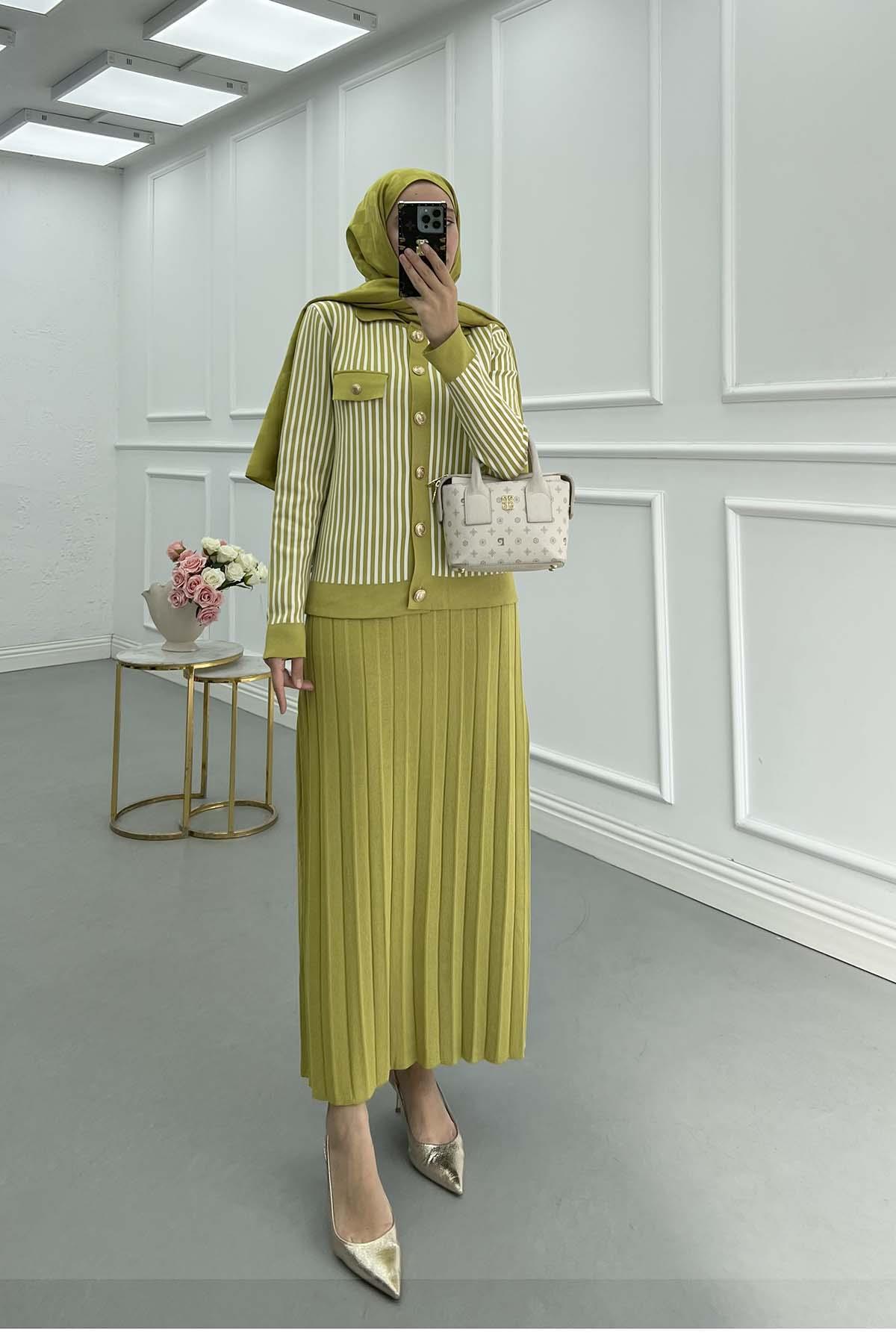 Sare Fashion Striped Knitwear Skirt Suit Oil Green