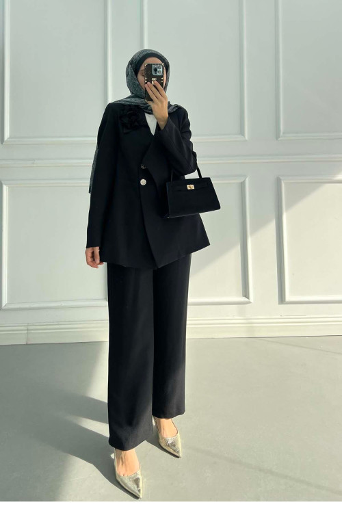 Sare Fashion Rose Brooch Collar Detailed Lined Suit Black