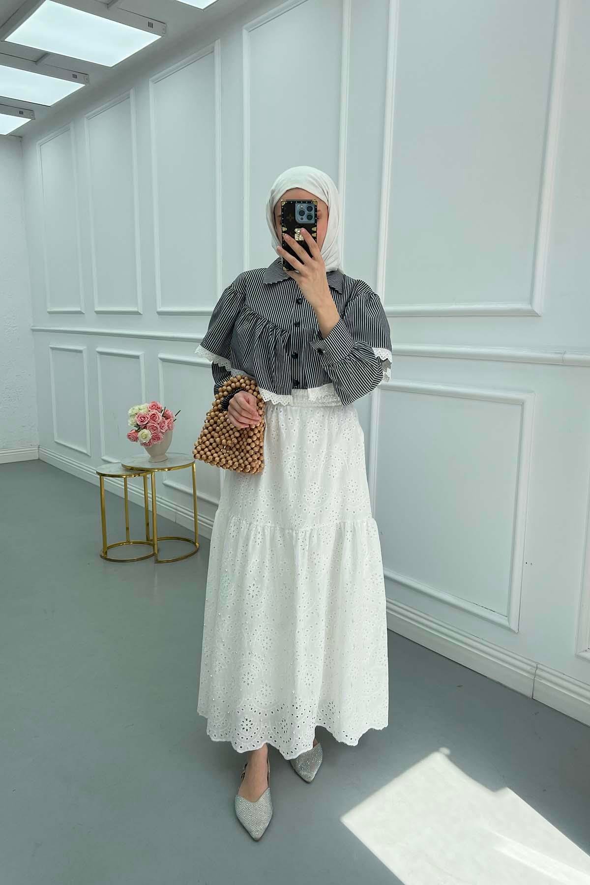 Sare Fashion Pearl Detailed Scallop Skirt White