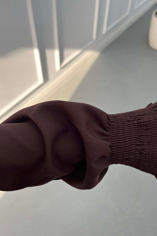 Sare Fashion Hidden Button Crepe Suit with Sleeve Detail, Brown Sare Fashion Hidden Button Crepe Suit with Sleeve Detail, Brown