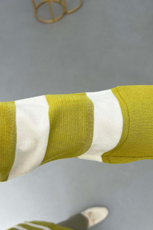 Sare Fashion Stoned Sleeve Stripe Pattern Glitter Sweater Oil Green Sare Fashion Stoned Sleeve Stripe Pattern Glitter Sweater Oil Green