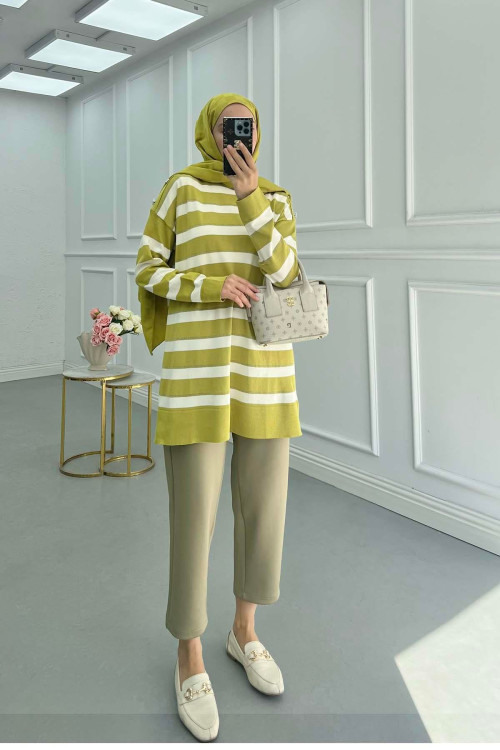 Sare Fashion Stoned Sleeve Stripe Pattern Glitter Sweater Oil Green Sare Fashion Stoned Sleeve Stripe Pattern Glitter Sweater Oil Green