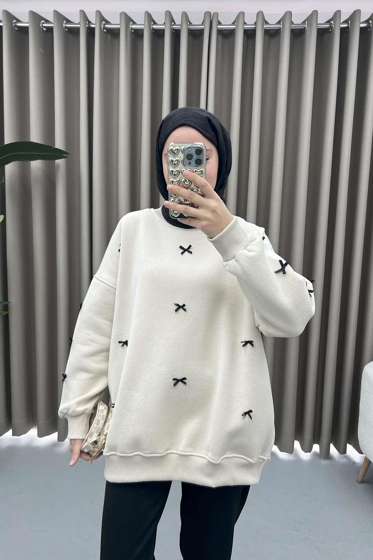 Ribbon Sweatshirt Beige