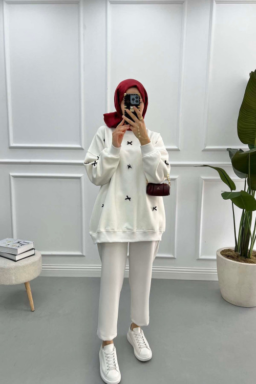 Ribbon Sweatshirt Cream
