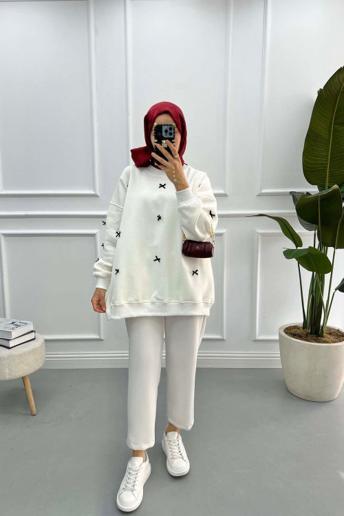 Ribbon Sweatshirt Cream