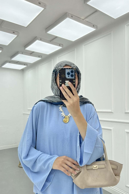 Sare Fashion Overlock Detailed Skirted Suit Blue