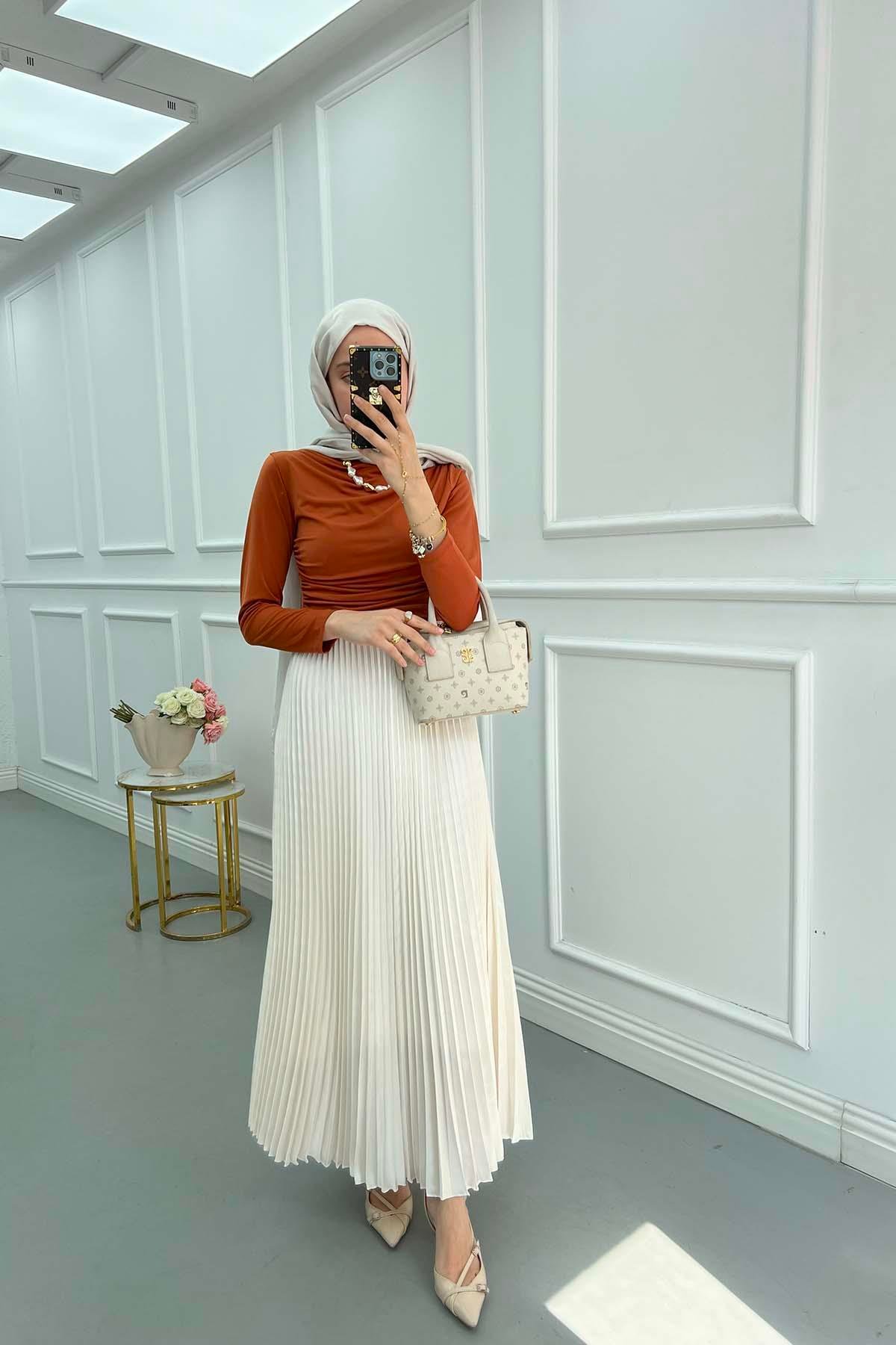Sare Fashion Pleated Satin Skirt Ecru
