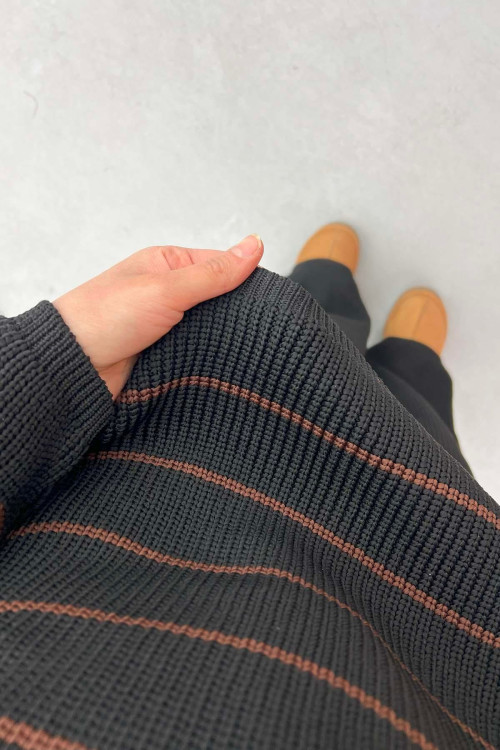 Polo Collar Striped Suit Black