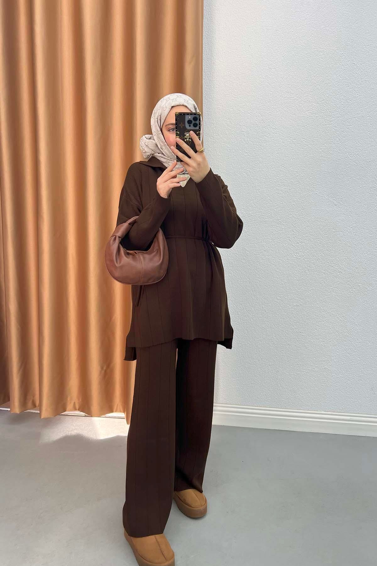 Polo Collar Knitwear Suit Brown