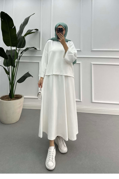Sare Fashion Relaxed Cut Skirt Suit White Sare Fashion Relaxed Cut Skirt Suit White