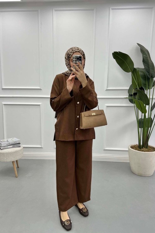 V Neck Side Slit Trouser Suit Brown