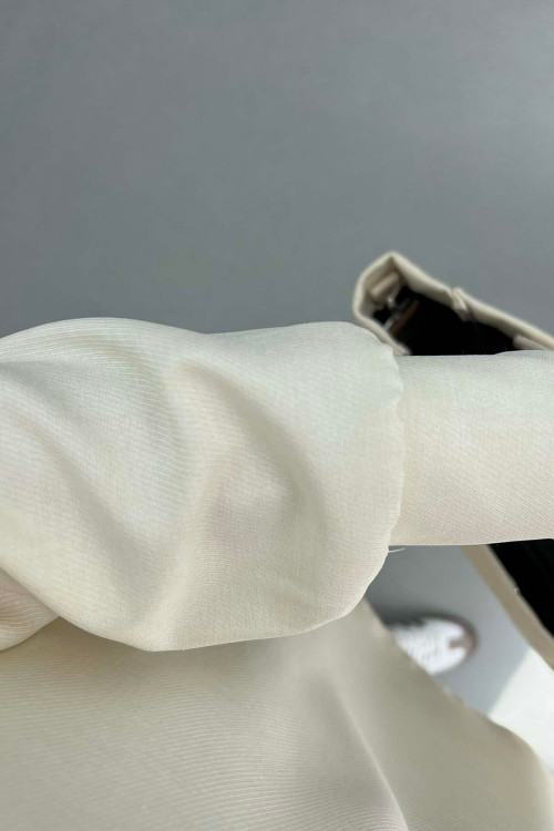 Sare Fashion Linen Suit with Snap Collar Ecru