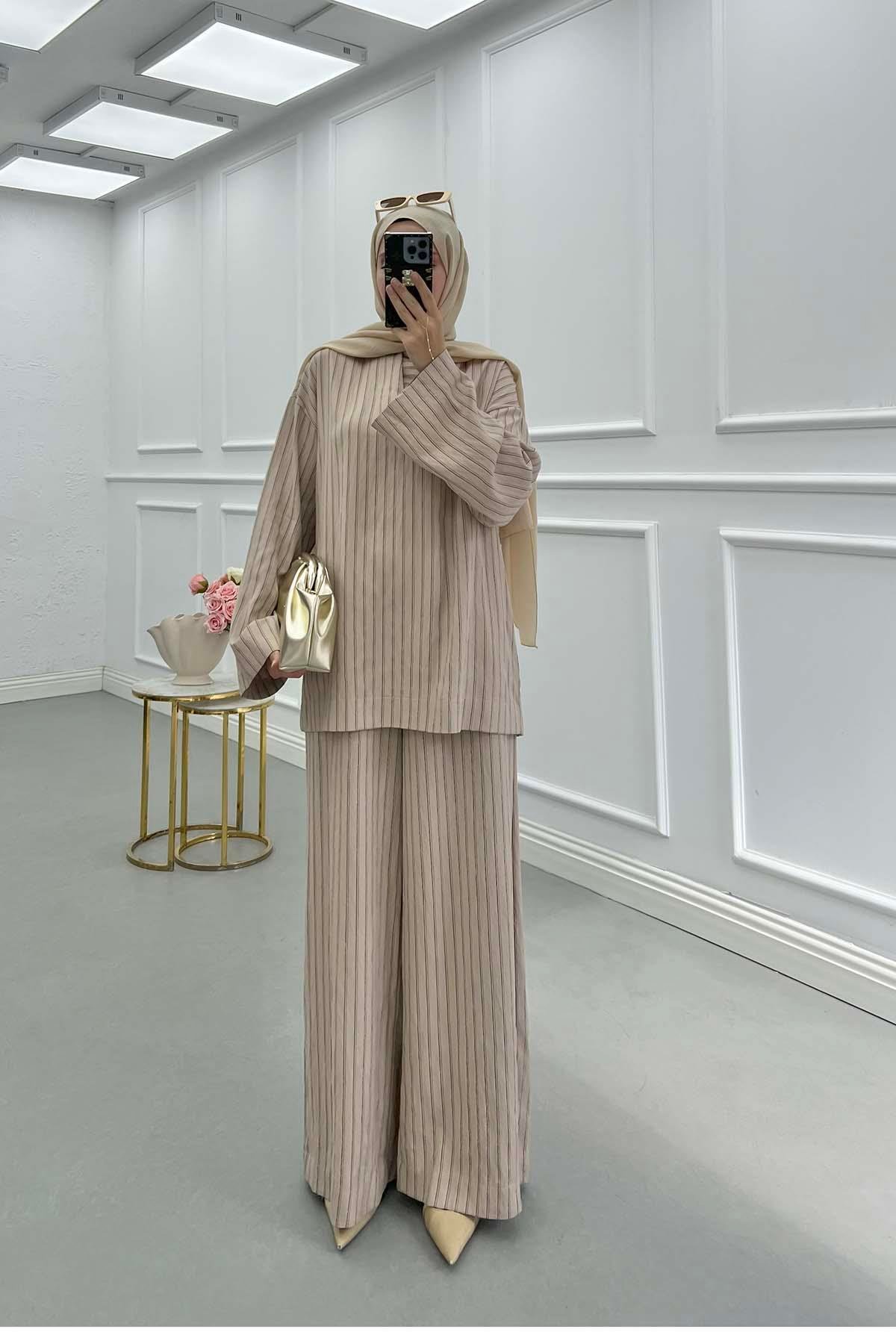 Sare Fashion Striped Suit with Collar Detail Beige