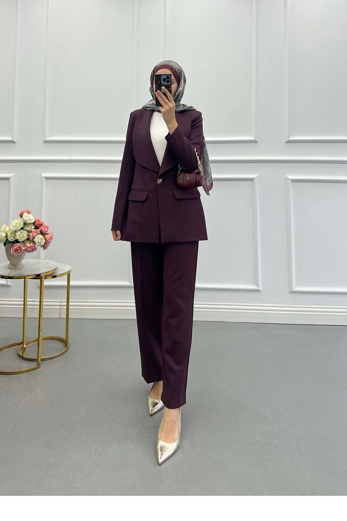 Sare Fashion Lined Suit with Collar and Button Detail, Burgundy