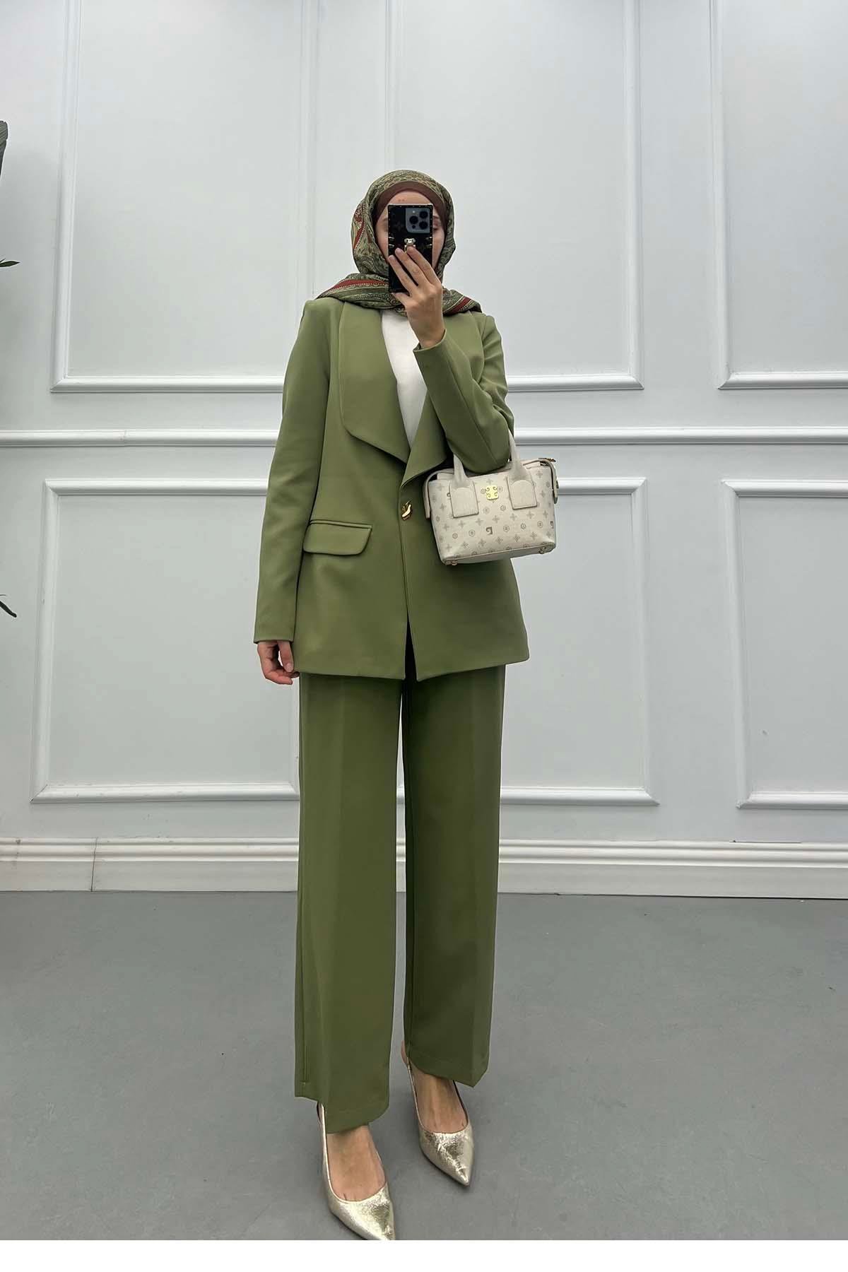 Sare Fashion Lined Suit with Collar and Button Detail Oil Green