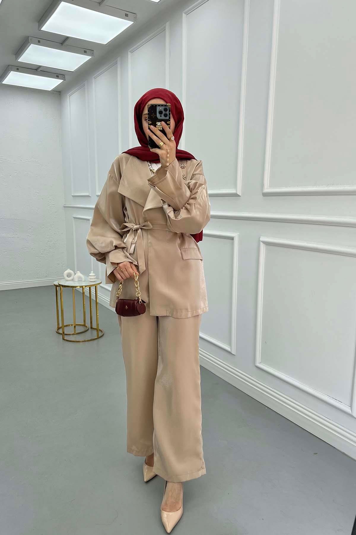 Sare Fashion Balloon Sleeve Jacquard Set with Stone Collar Beige